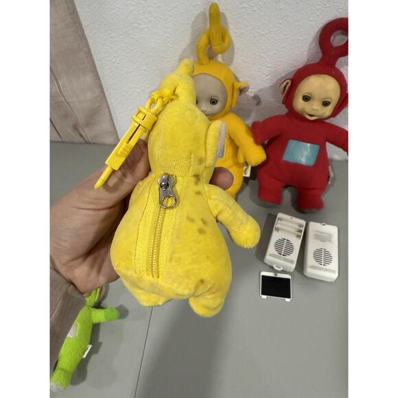 Vintage 1998 Playskool Teletubbies Talking Plush And Keychains Lot READ - Picture 8 of 16